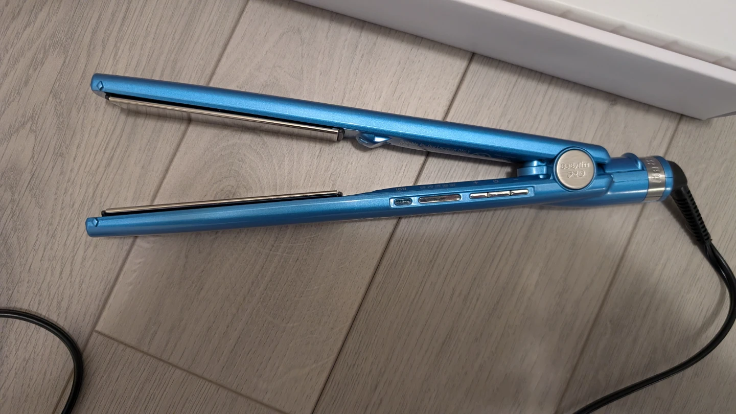 BaBylissPRO Nano Titanium Ionic Flat Iron 1 1/4" - photo 2