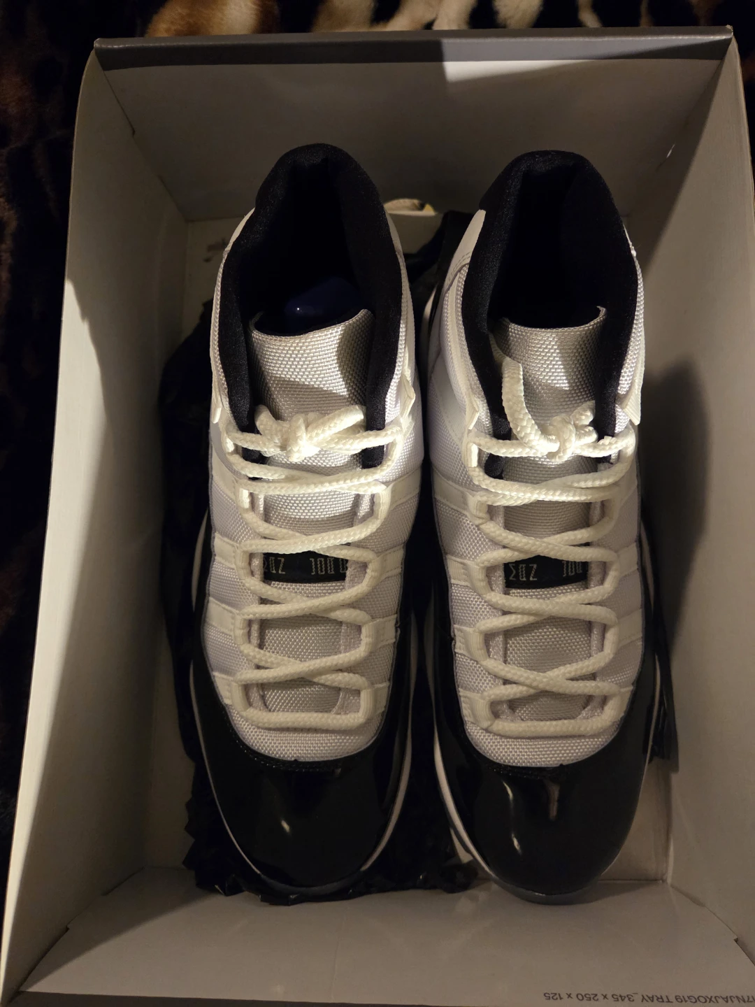 Air Jordan 11 Retro "Concord" Men's Size 10 - photo 3