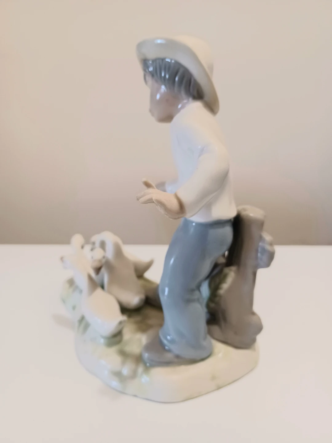 Vtg. Tengra Figurine Boy and Geese - photo 3