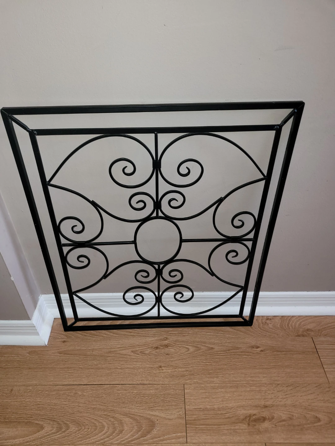 Black Metal Scrollwork Wall Decor