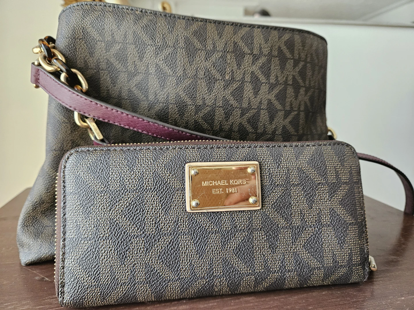 Michael Kors Signature Monogram Bucket Bag with Wallet - photo 2