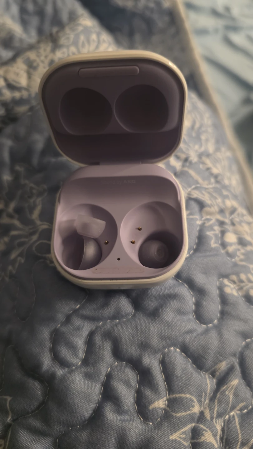 Samsung Galaxy Buds2 Charging Case - photo 3
