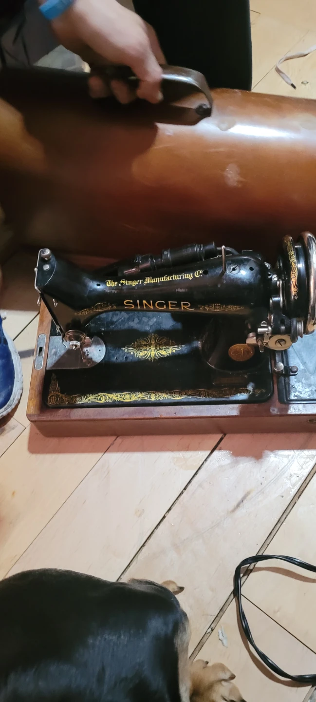 Vintage Singer Sewing Machine