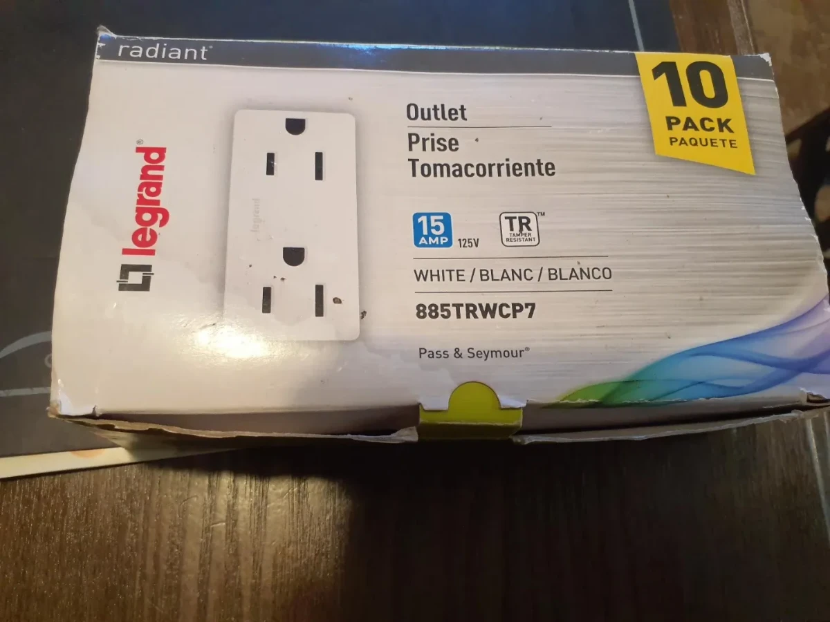 Legrand Radiant 9 Pack Tamper Resistant Outlets - White