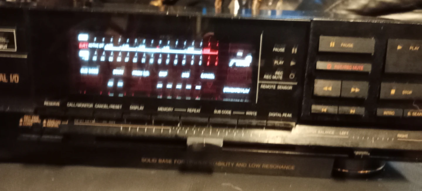 Victor XD-Z1100 Digital Audio Tape Deck - photo 3