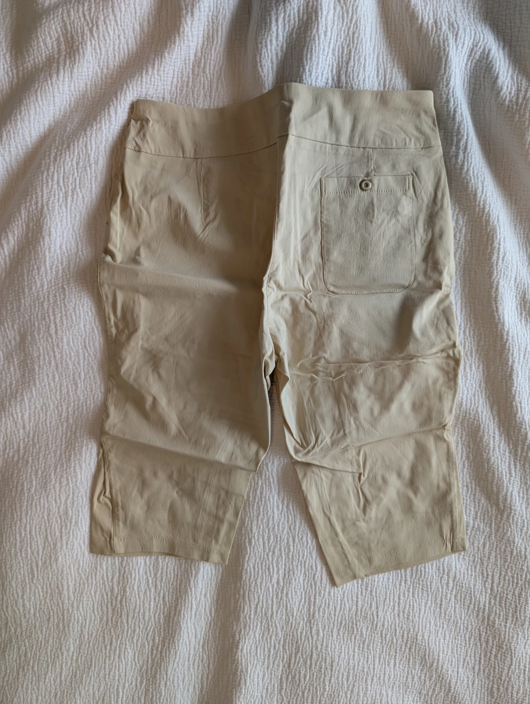 Jamie Sadock Women's Size 6 Beige Capri Pants