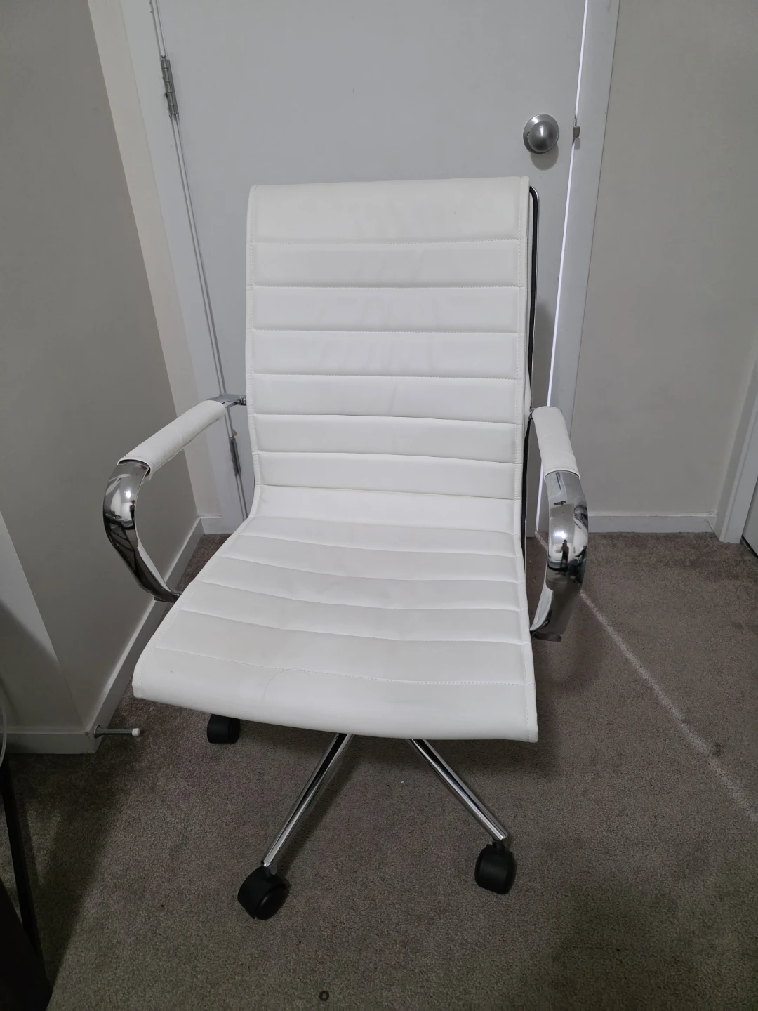 White Faux Leather Office Chair - photo 2