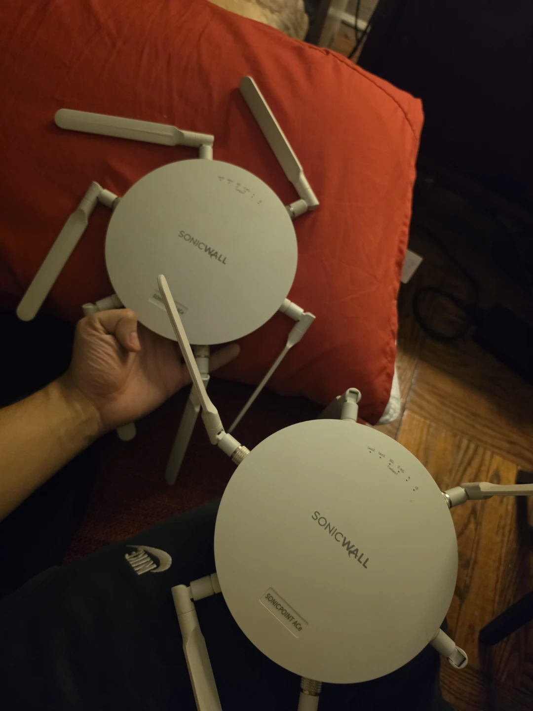 2 SonicWall SonicPoint ACe Wireless Access Point APL26-0AE
