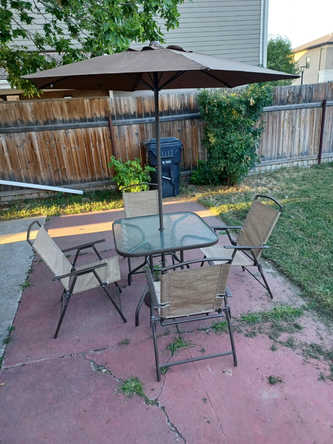 Patio Dining Set with Umbrella and 4 Chairs