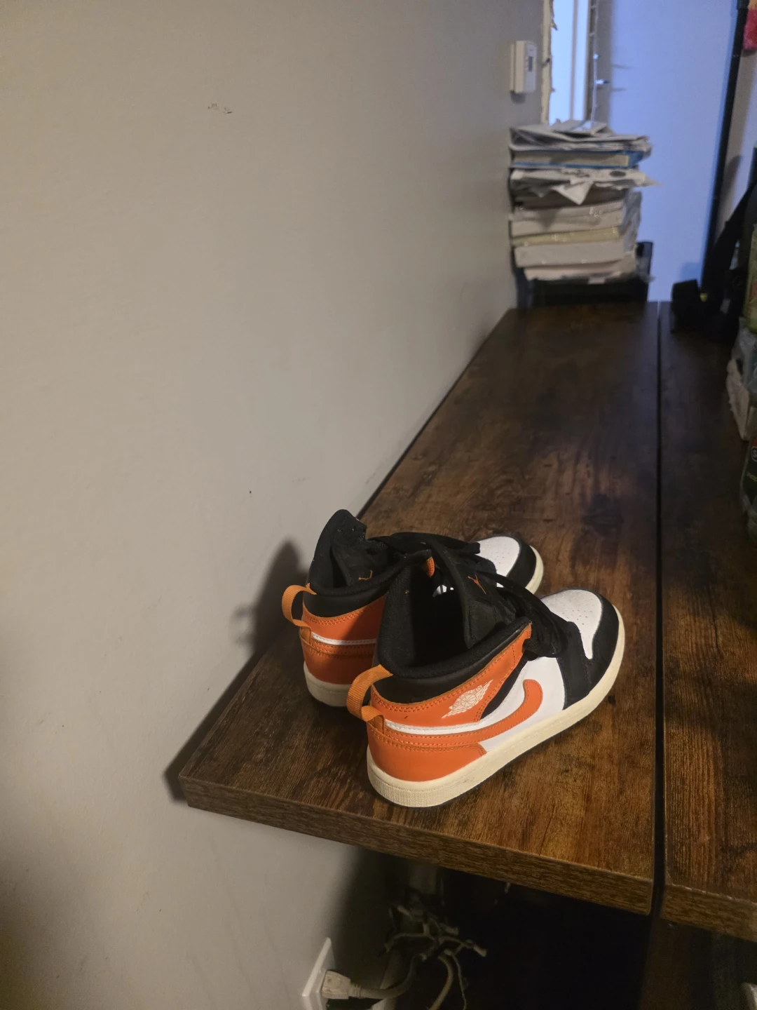 Nike Air Jordan 1 Mid SE Orange Black White - photo 4