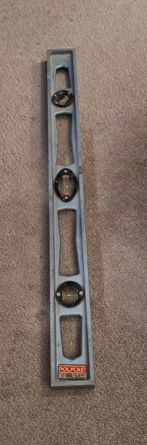 Polycast 24-inch Level