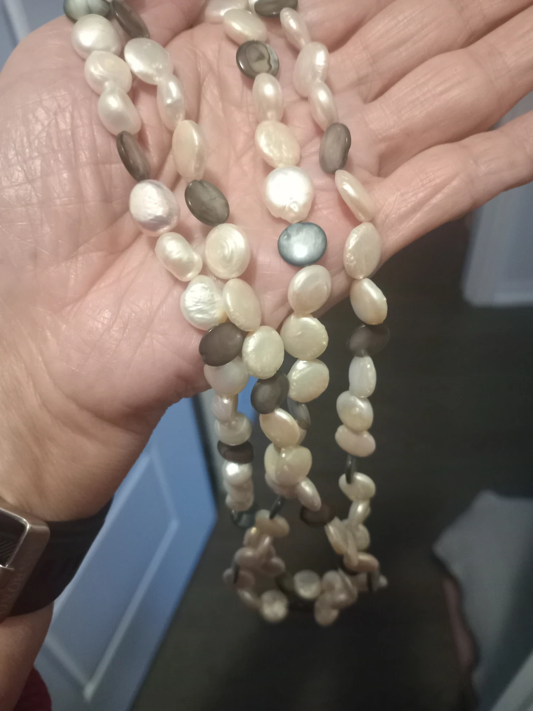 Single-strand long Pearl Necklace