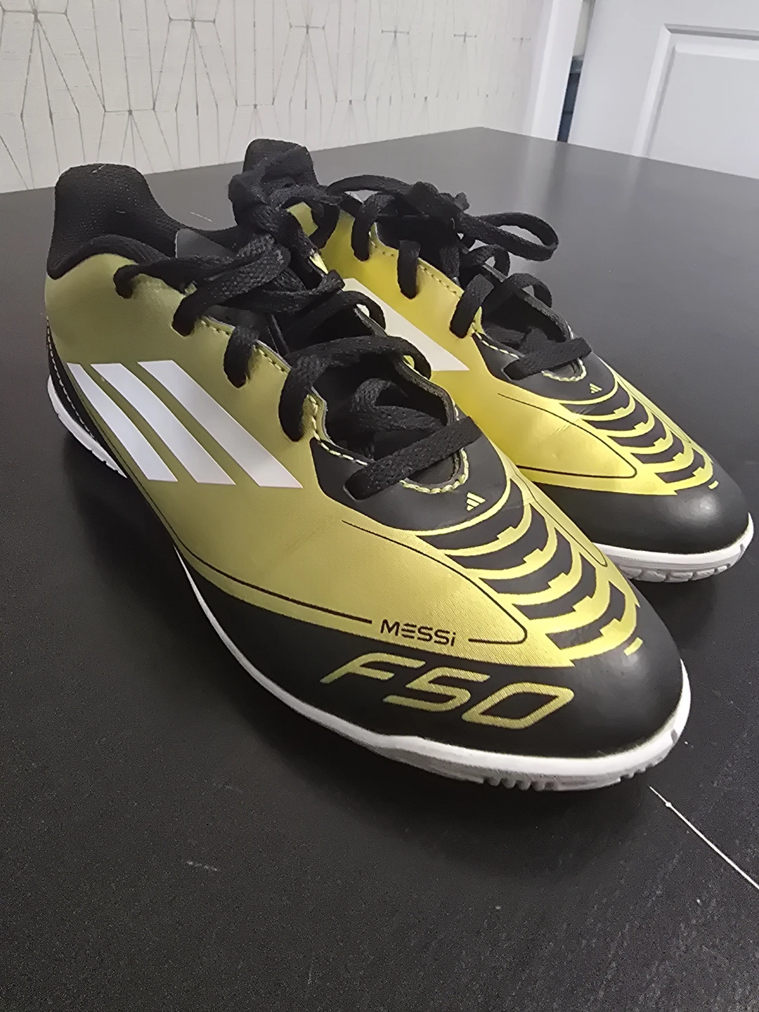 Adidas Messi F50 Indoor Soccer Shoes Gold/Black Youth Size 3