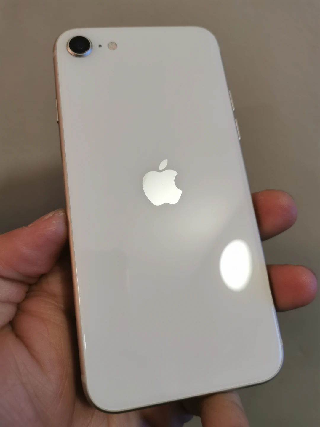 iPhone SE 3rd 5G 64G Starlight Unlocked - photo 2