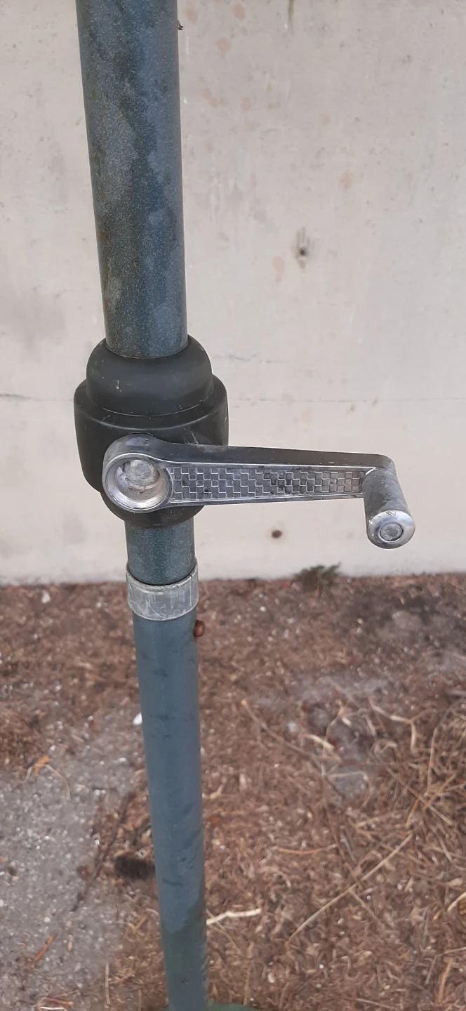 Outdoor Patio Umbrella with Crank - photo 2