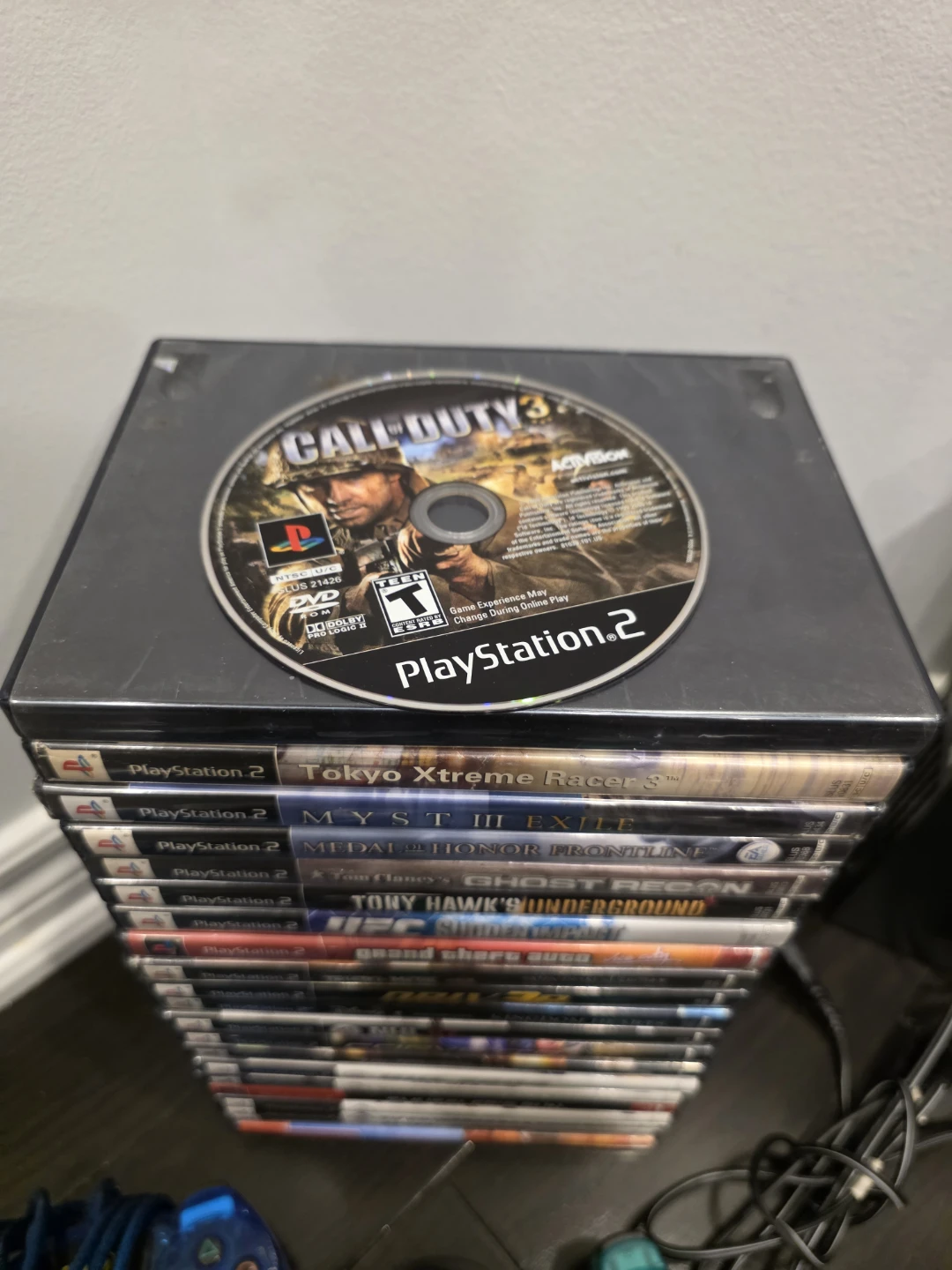 Playstation 2 with 21 games, 5 controllers, 1 memory card - photo 3
