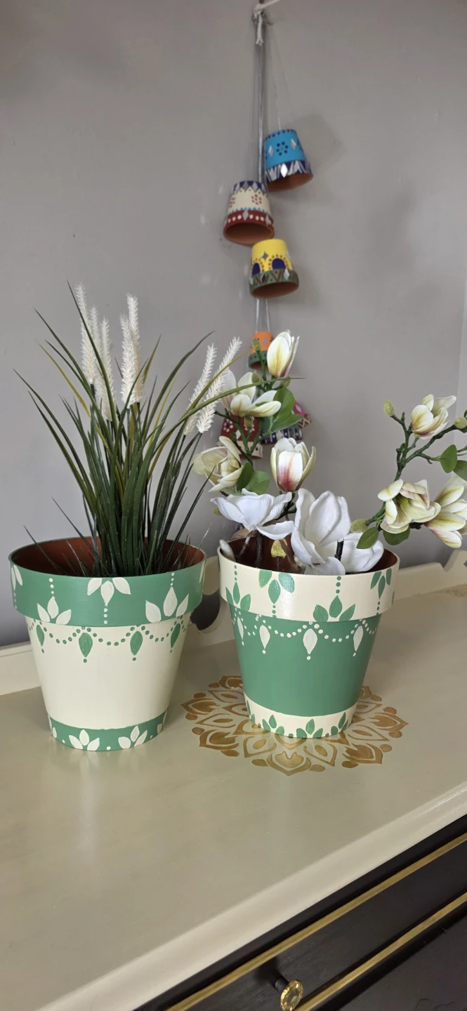 Set of 2 Planter/ flower Pot 1 gallon  (medium size) - photo 5