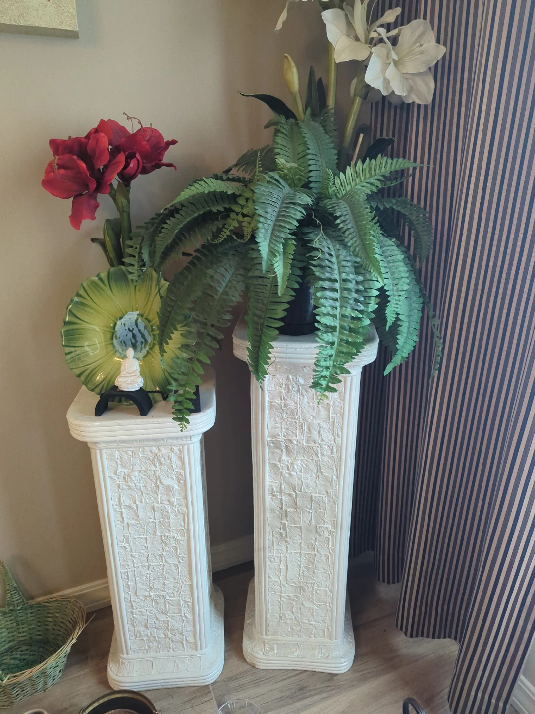 Set of 2 Decorative Pedestals