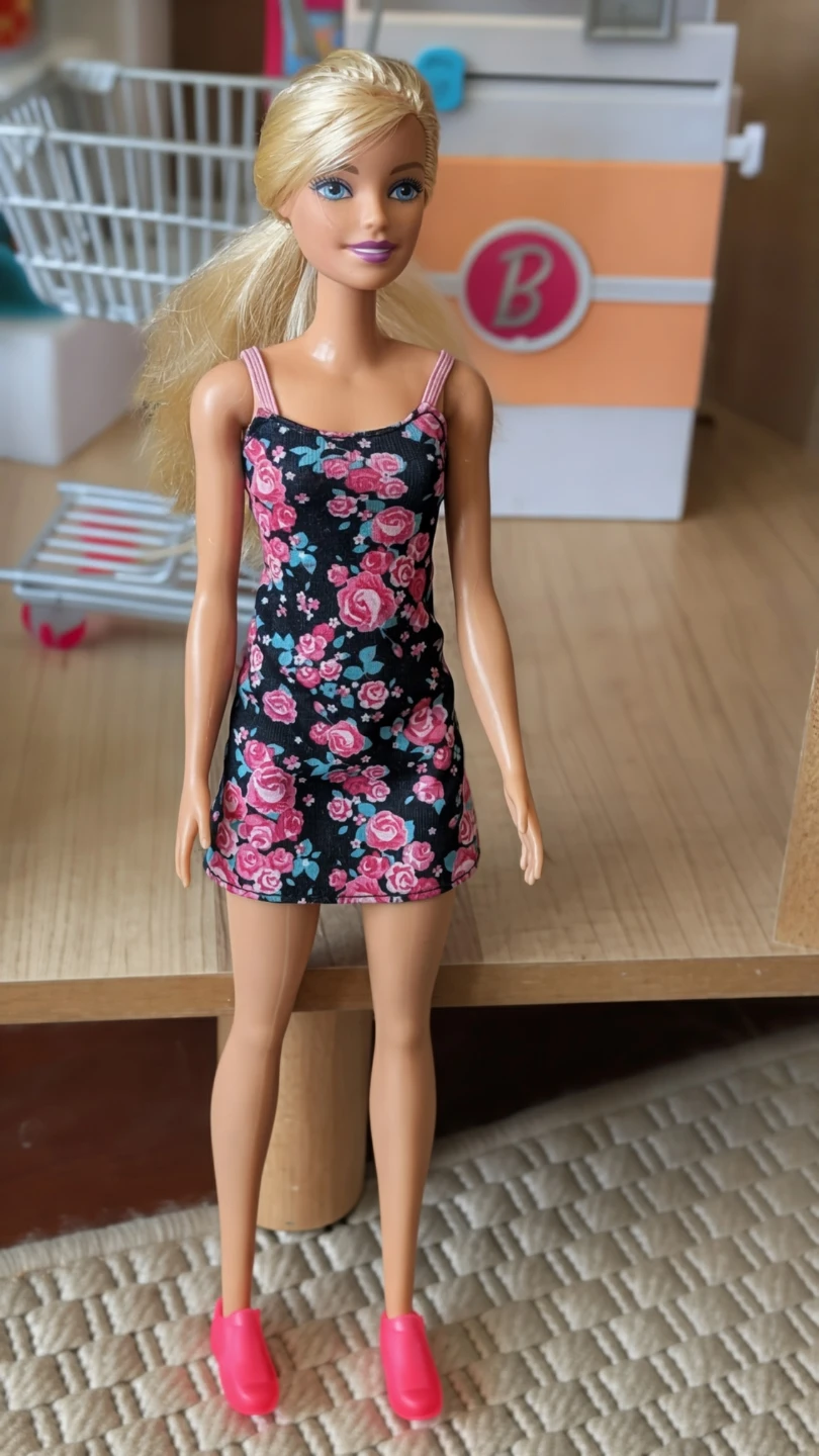 Barbie Grocery Store Playset with Doll and Accessories - photo 4