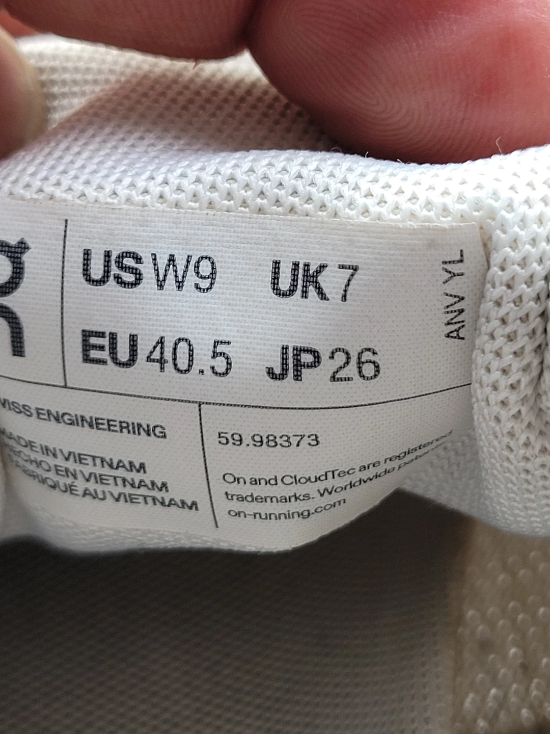 On Cloud Running Shoes - USW 9 - photo 5