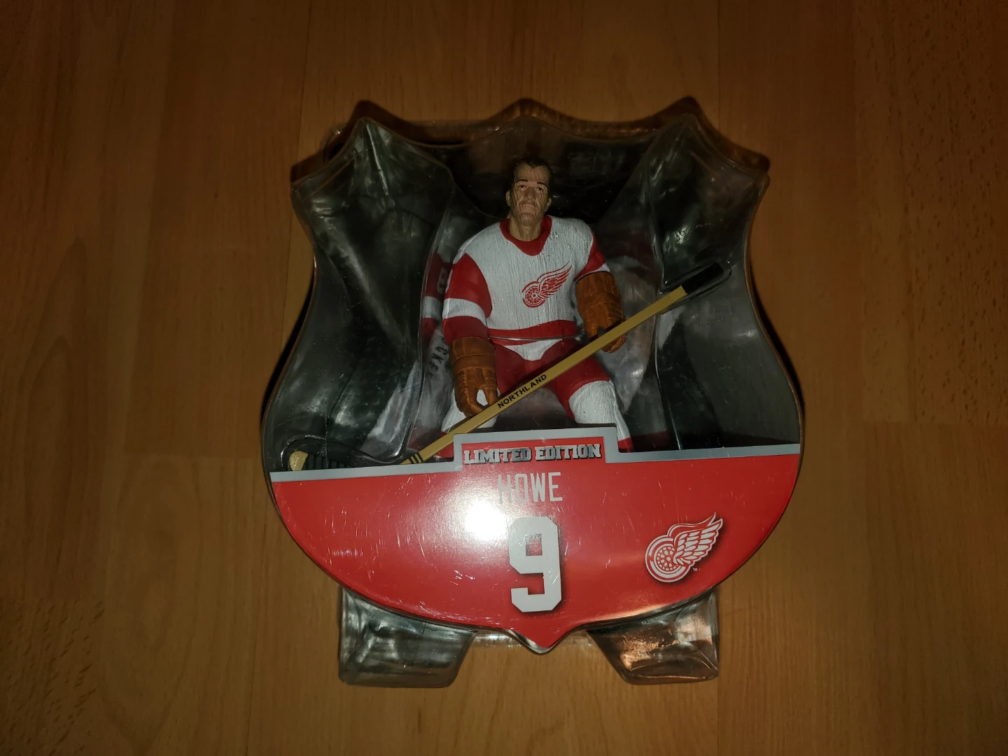 Brand New Gordie Howe Limited Edition /7800 Figure