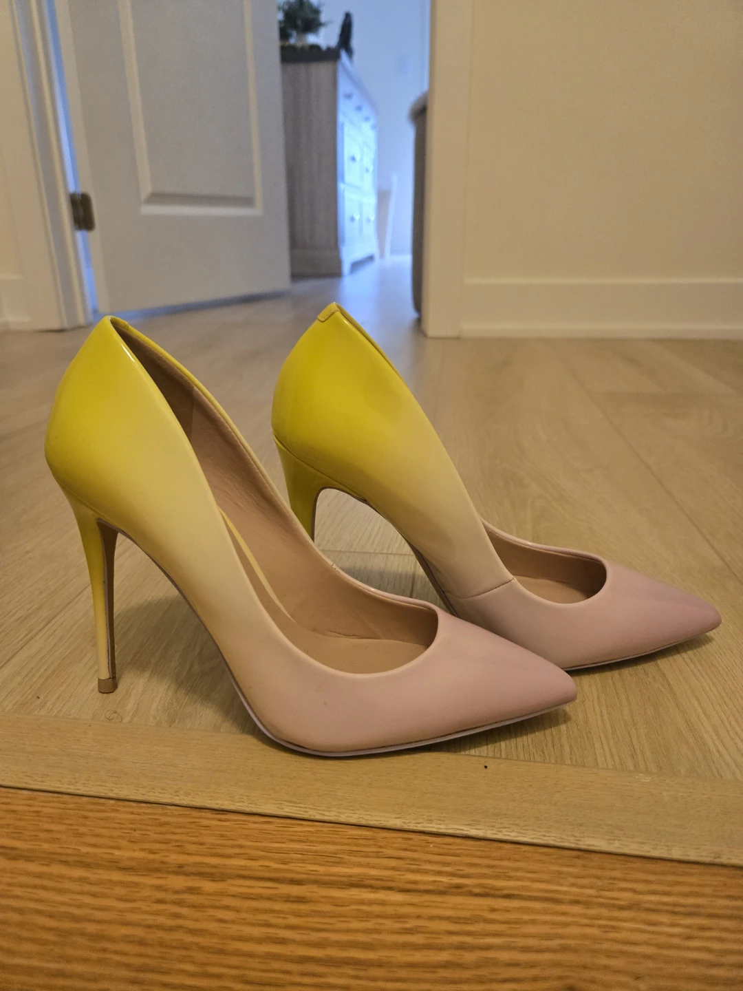 Women's Ombre Stiletto Heels - Yellow/Pink