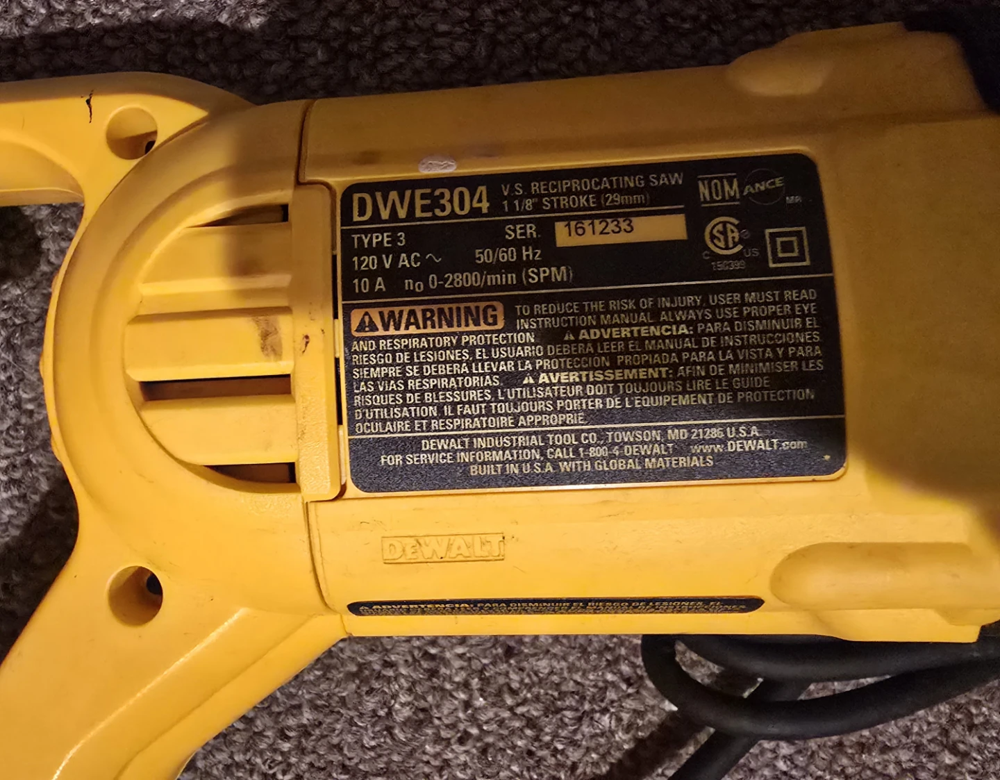 DEWALT DWE304 Reciprocating Saw - photo 2