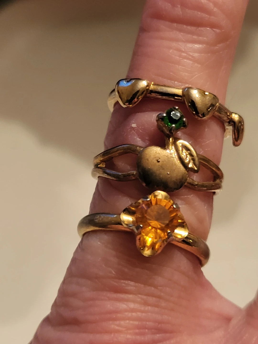 Collectionof 6 Gold-Tone Rings with Gemstones - photo 2
