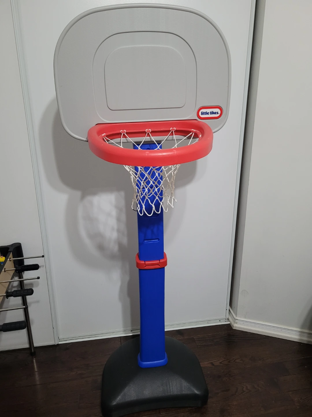 Little Tikes Adjustable Basketball Hoop - Ball is not included - photo 2