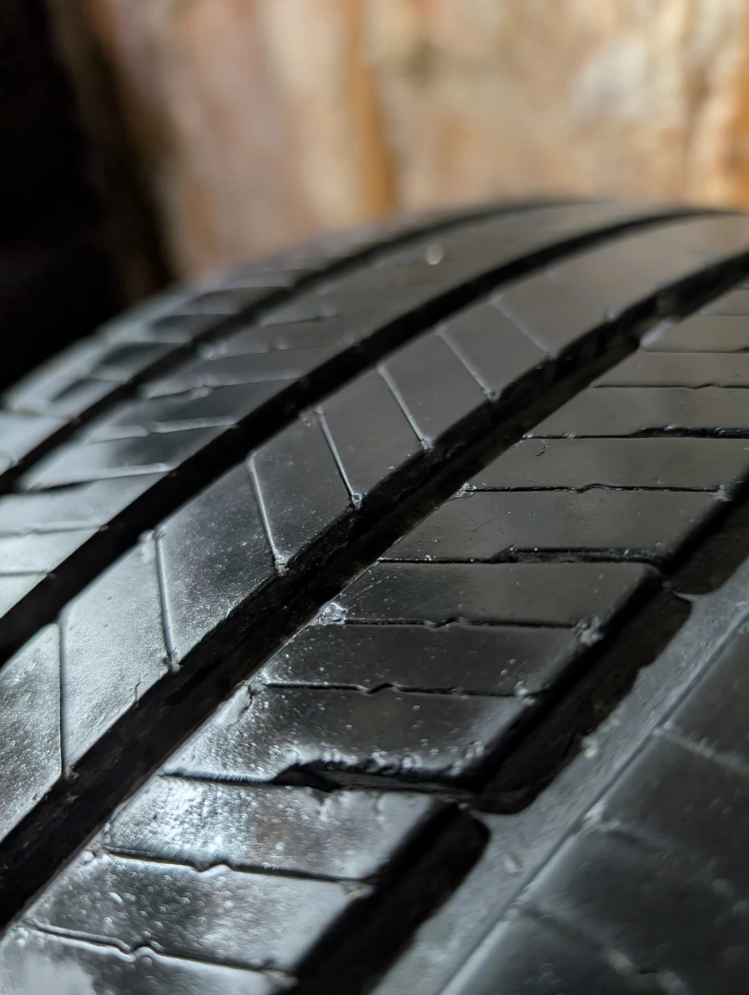 (4)-215/45R17 All Season Tires