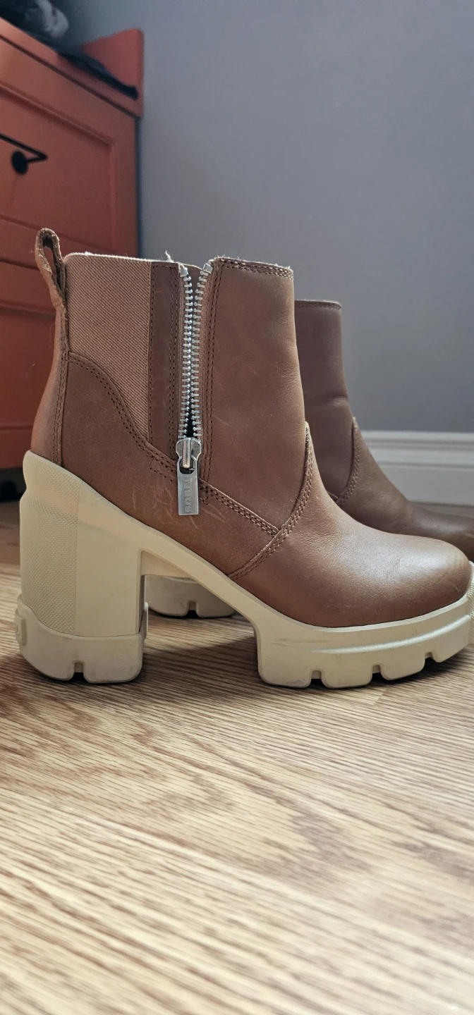 SOREL Women's Ankle Boots - Tan Leather - photo 2