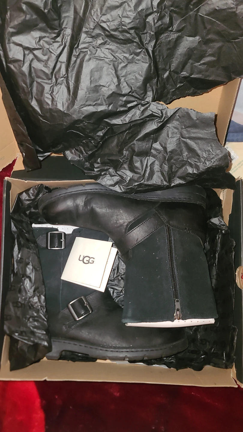 UGG Messner Black Leather & Suede Boots - photo 2