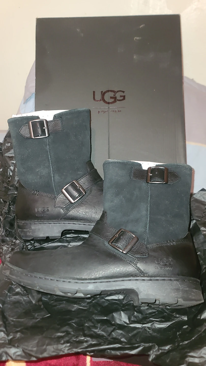 UGG Messner Black Leather & Suede Boots - photo 3