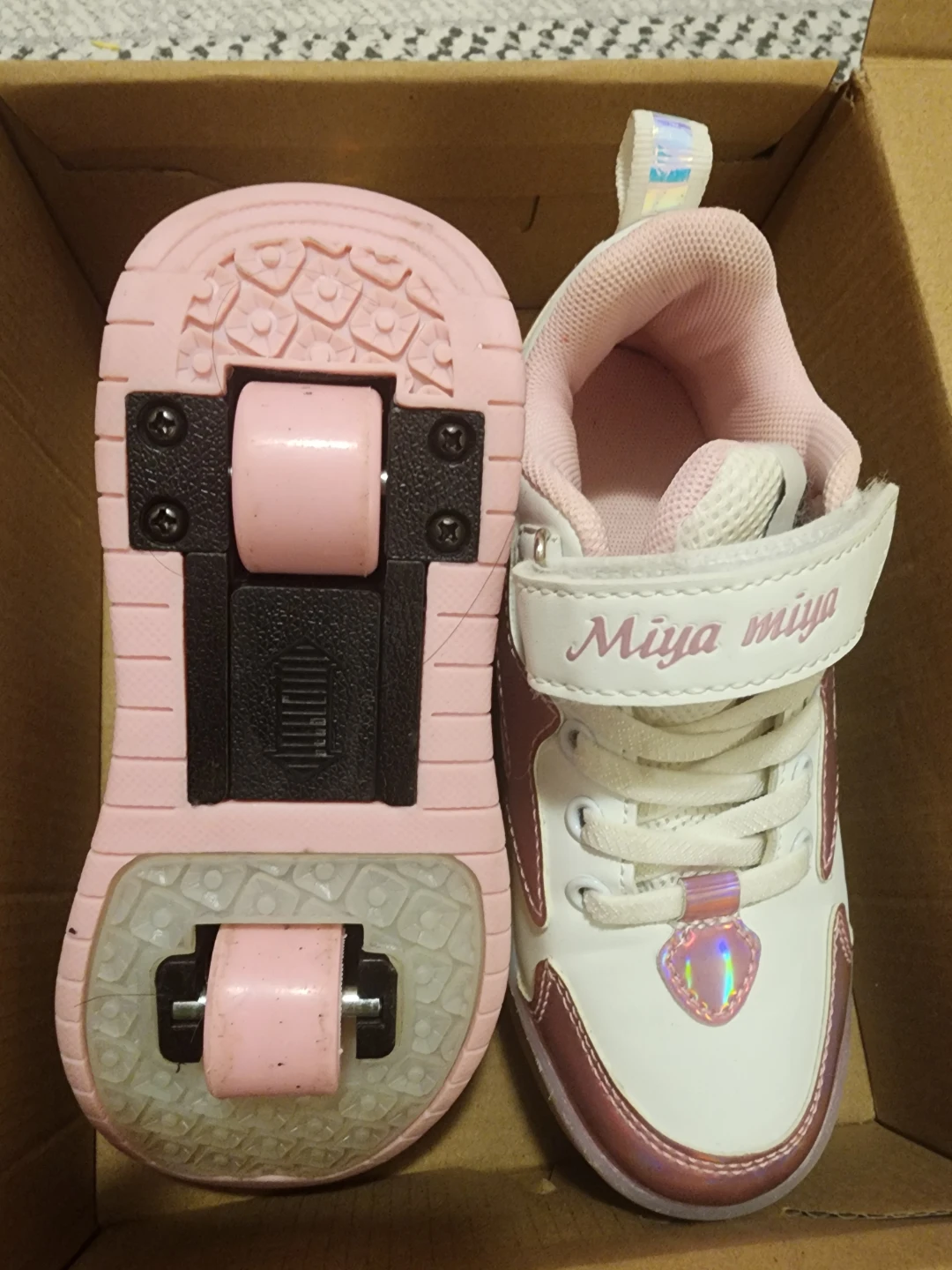 Miya Miya Roller Shoes - Pink/White - Size 30