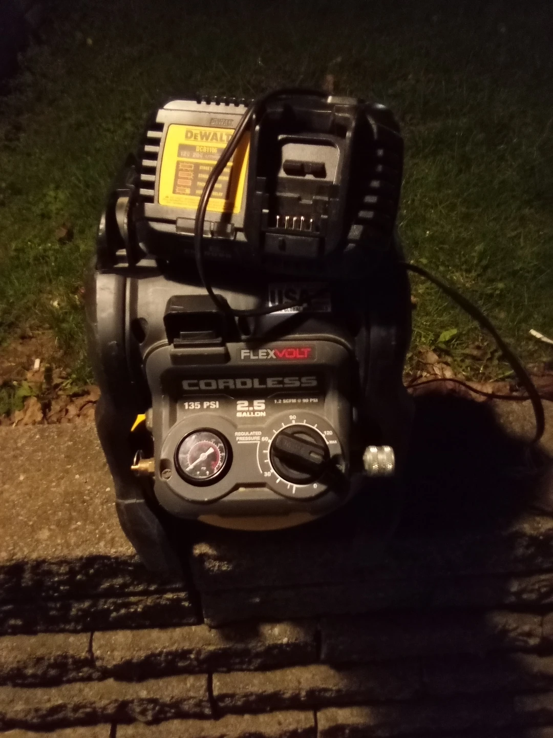 DeWalt Cordless 2.5 Gallon Air Compressor