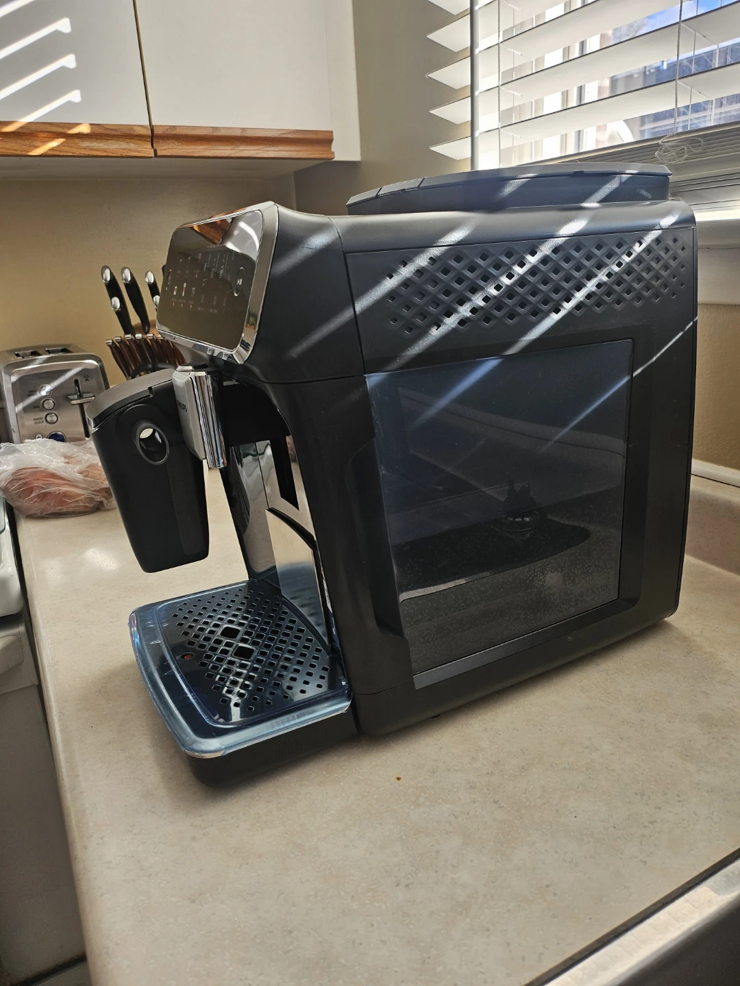Philips LatteGo 3300 Series Espresso Machine - photo 2