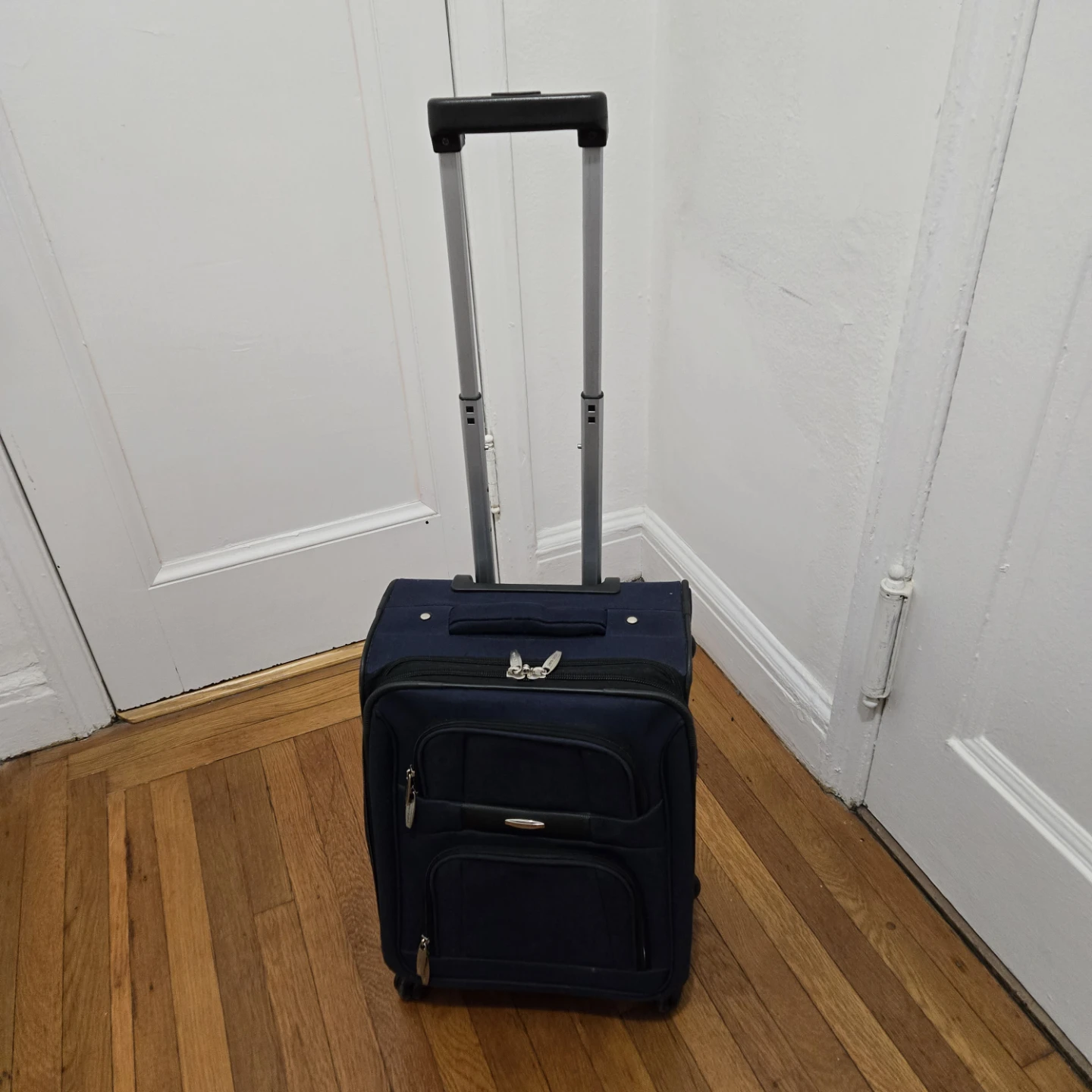 Pierre Cardin Navy Blue Suitcase - photo 3