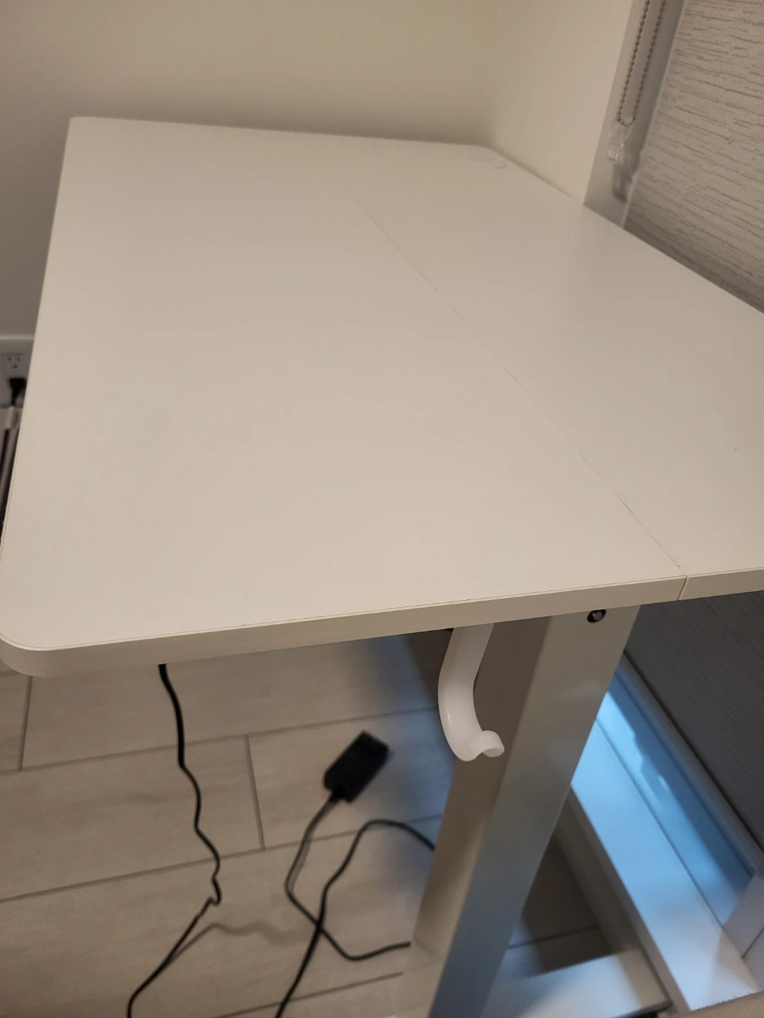 Auto White Standing Desk - $80 pickup today only - photo 4