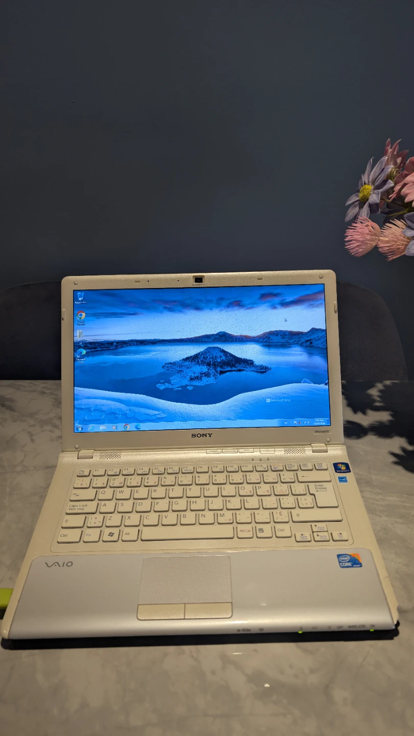 Sony VAIO Laptop - Intel Core i3 - White