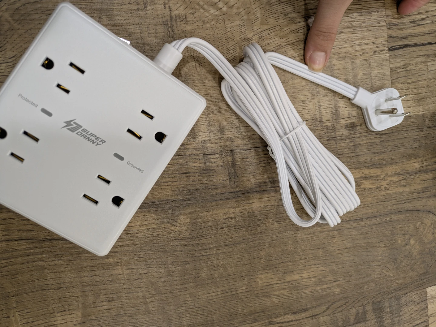 Super Danny 8-Outlet USB Power Strip - photo 2
