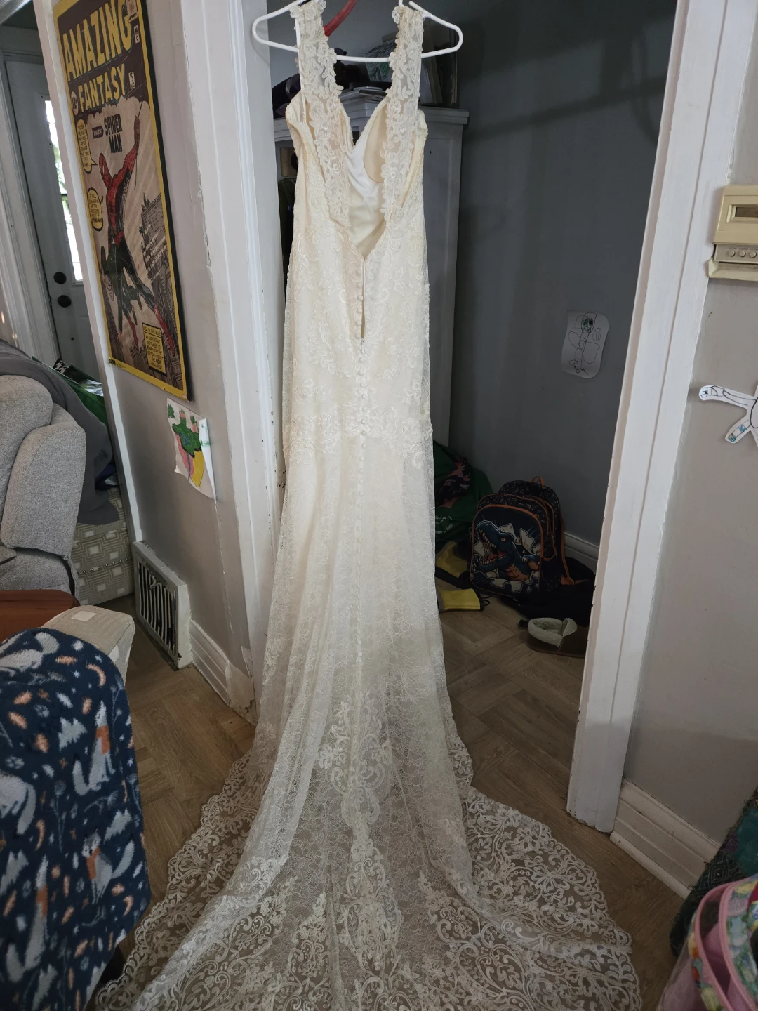 Lace Wedding Dress - photo 2