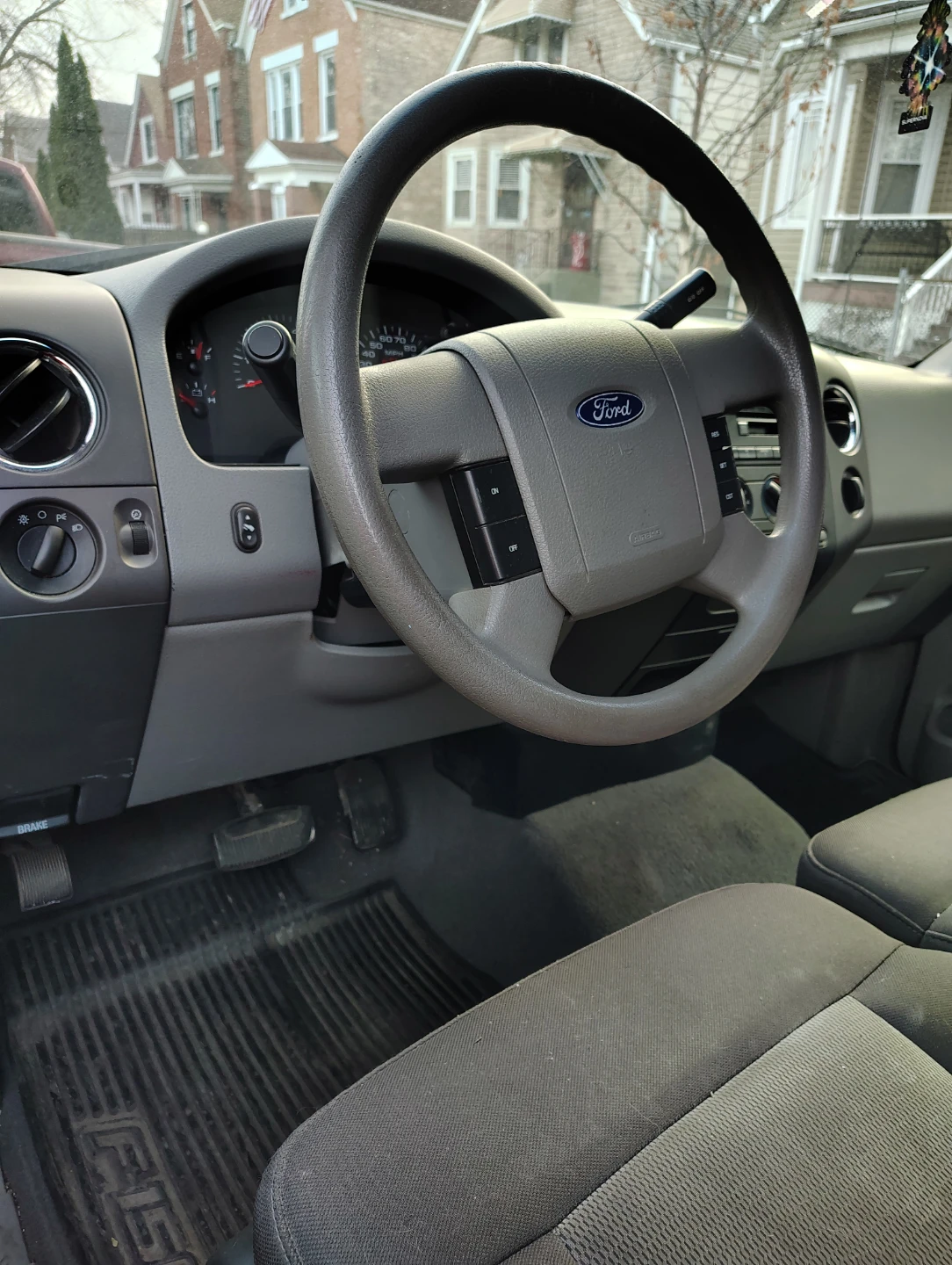 Ford F-150 Front and Rear Seat Set - photo 5