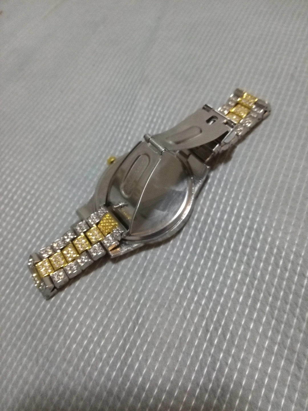 Golden tone silver diamond quartz watch - photo 3