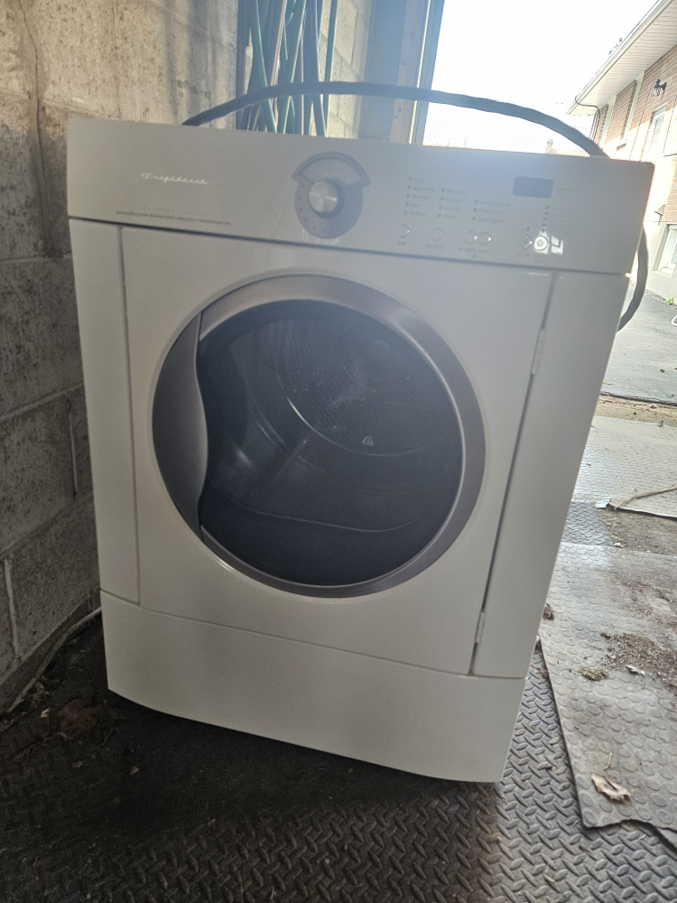 Frigidaire Electric Dryer