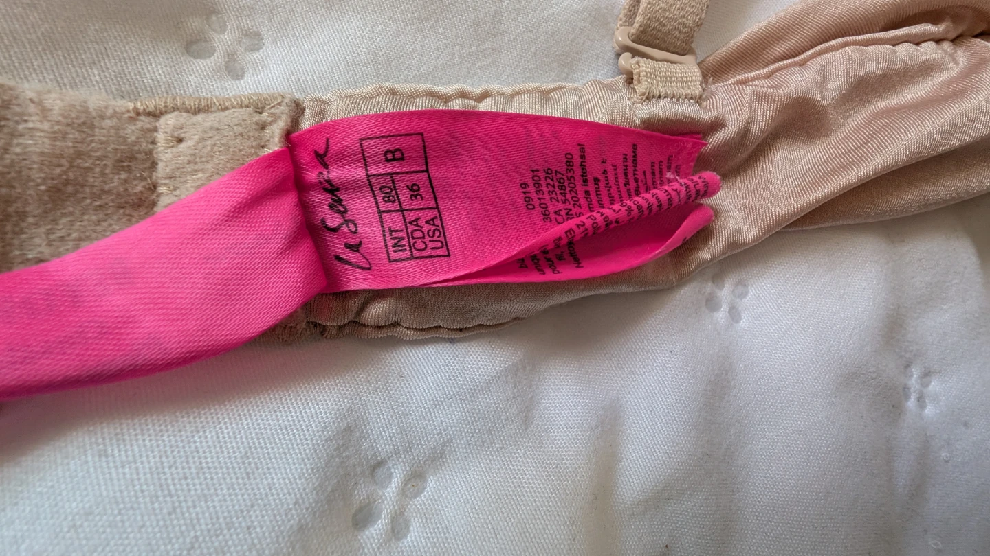 La Senza "Beyond Sexy" Classic Plunge Bra - 36B - photo 3