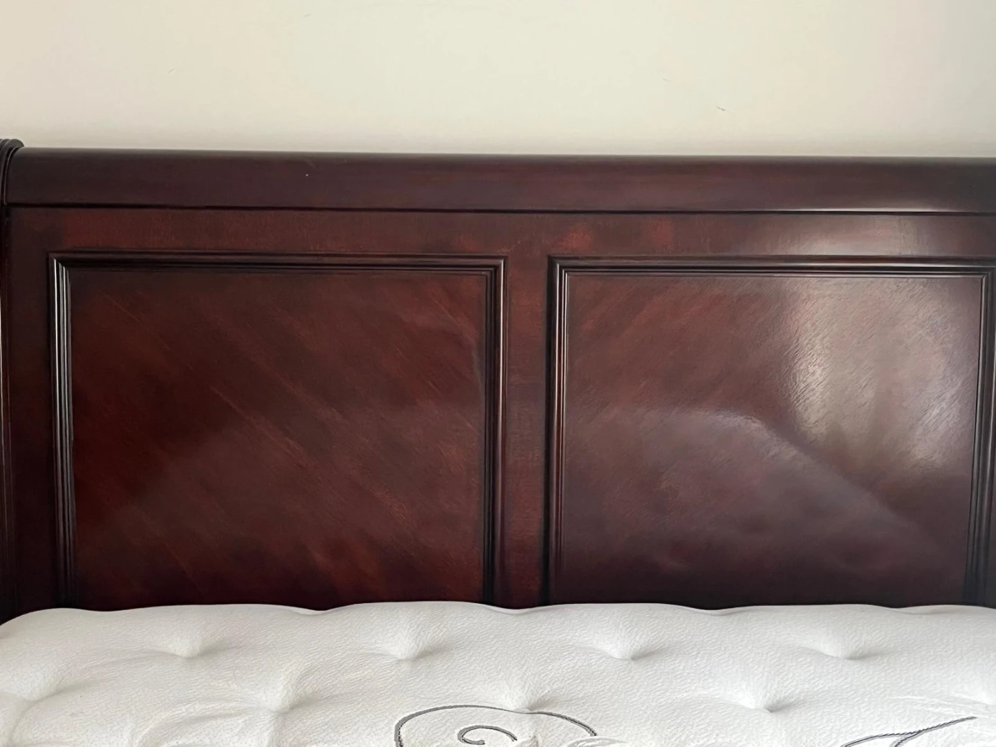 Queen bed frame Mahogany sled sleigh walnut solid wood - photo 3