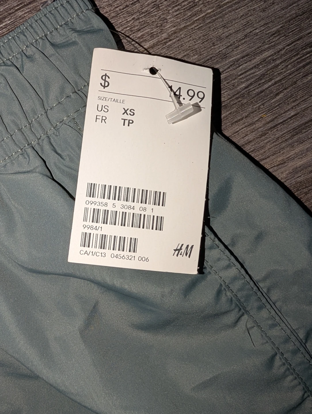 H&M womens Green Shorts - Size XS - photo 2