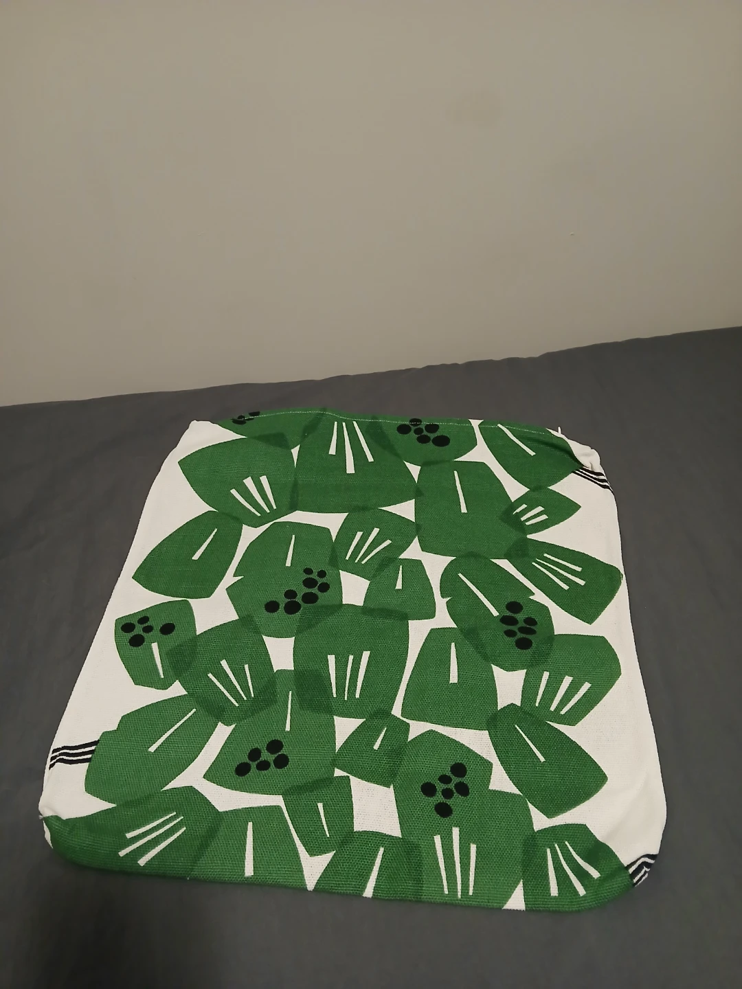 IKEA UNDERBLOMMA Cushion Cover White/Green 50x50 cm - photo 3