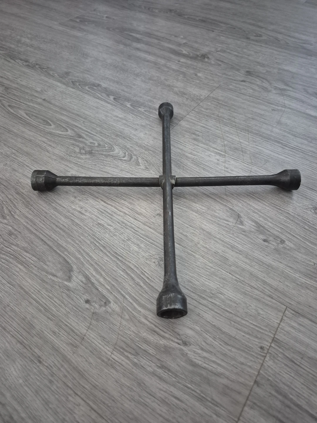 4-Way Lug Wrench
