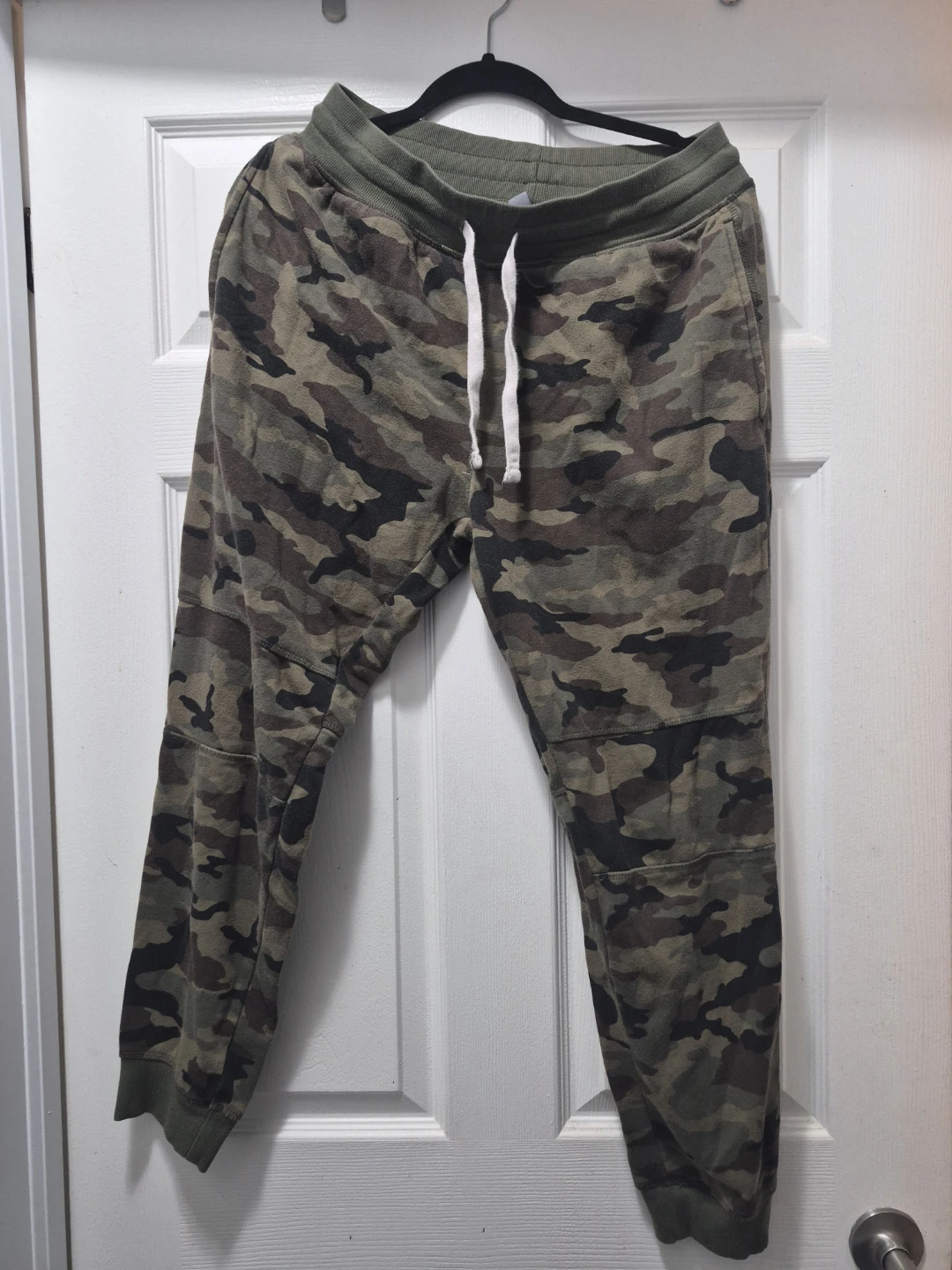Camo Jogger Pants - Size small